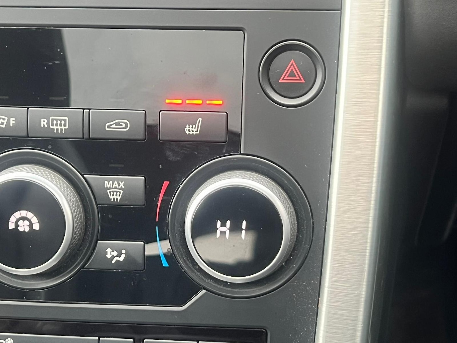 Used Land Rover Discovery Sport 2016 for sale - 76408569: Photo 32