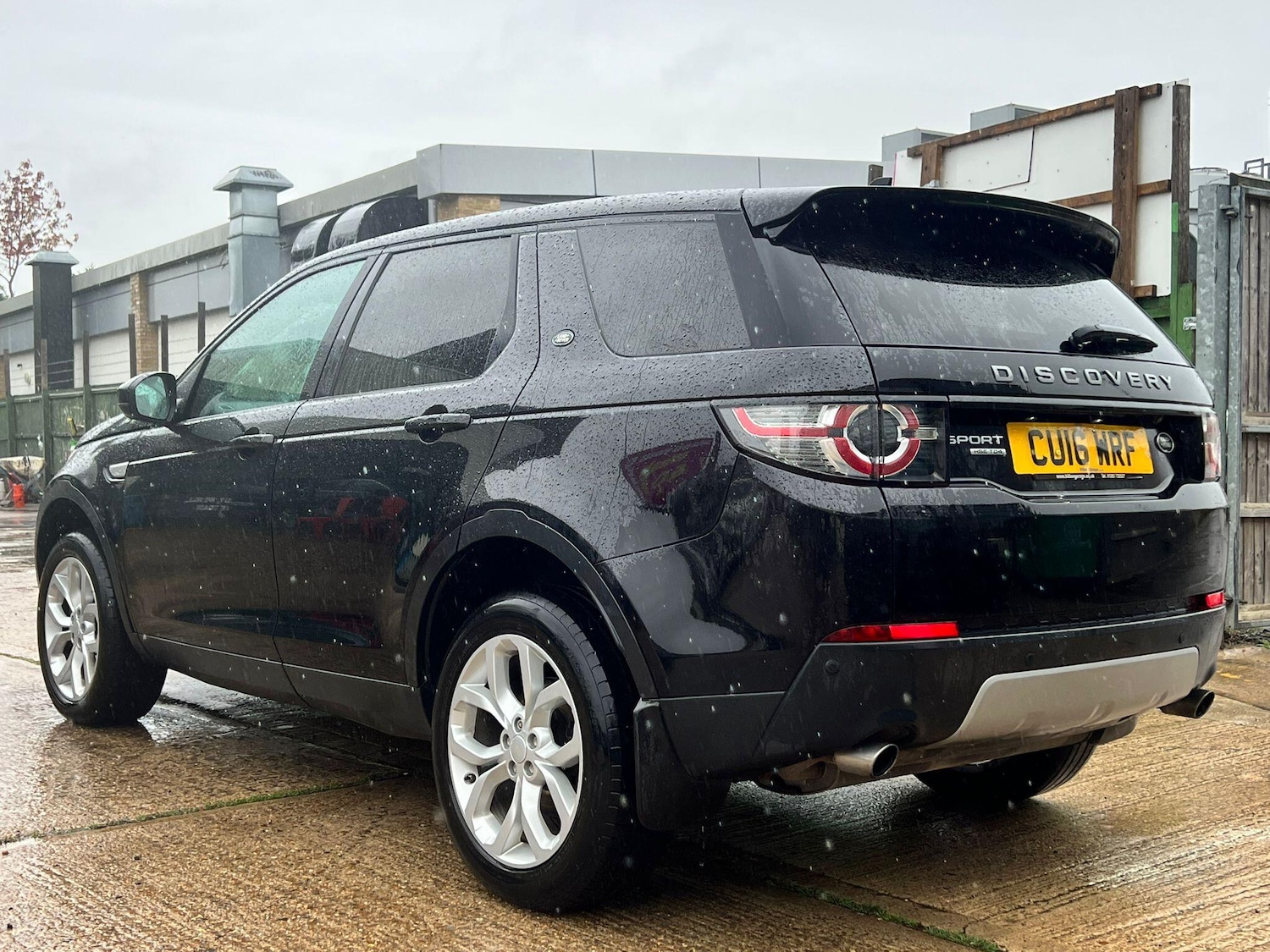 Used Land Rover Discovery Sport 2016 for sale - 76408569: Photo 8