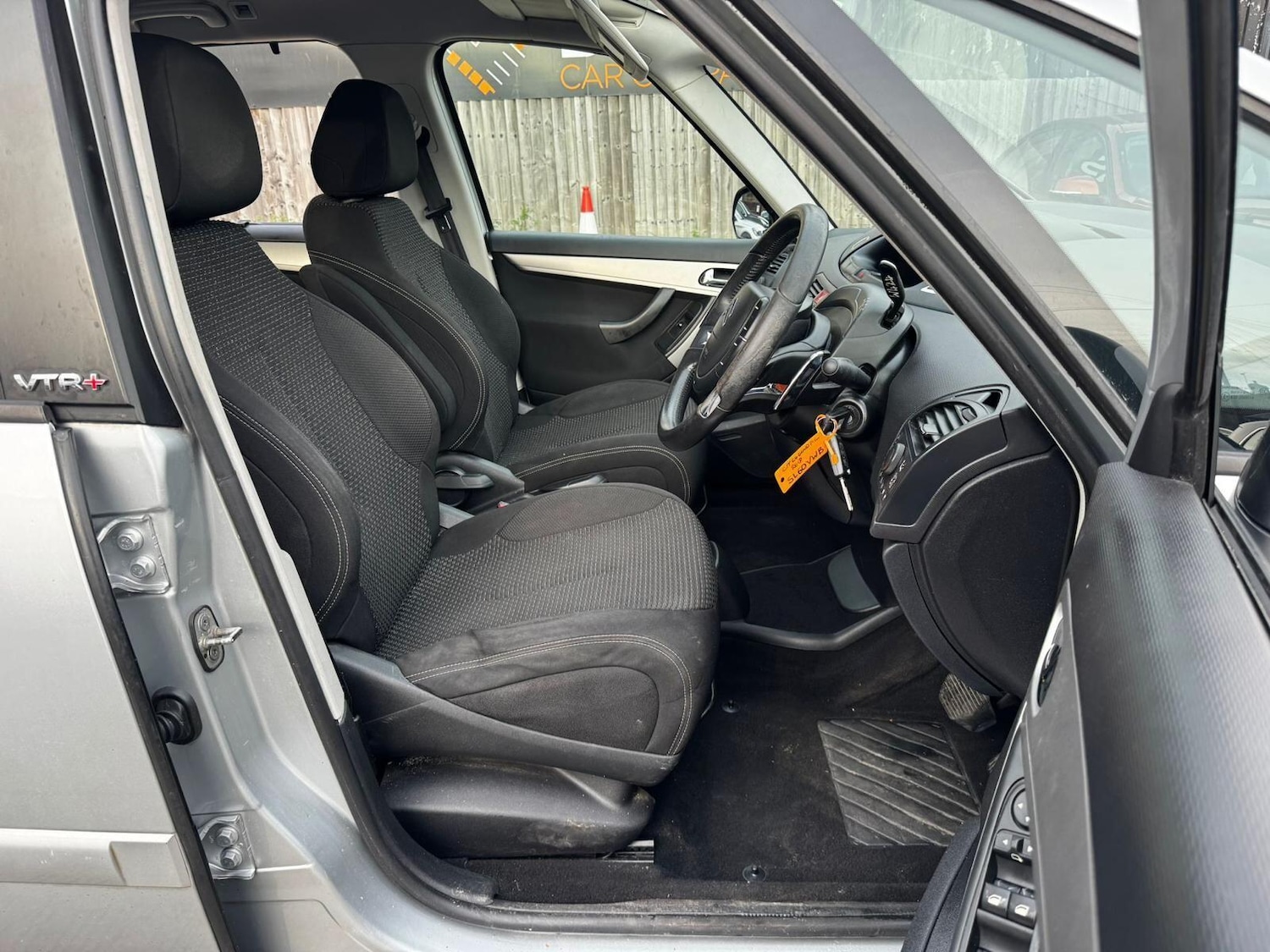 Used Citroen C4 Grand Picasso 2010 for sale - 77120076: Photo 9