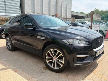 Used Jaguar F-Pace 2016 for sale - 79202273: Photo
