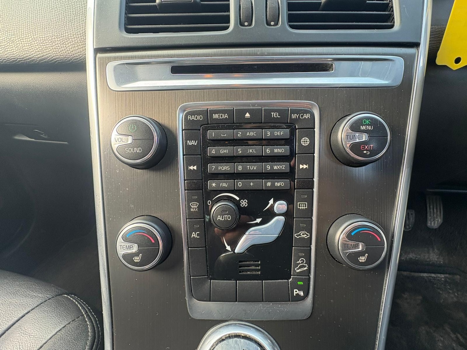 Used Volvo XC60 for sale - 77290787: Photo 9