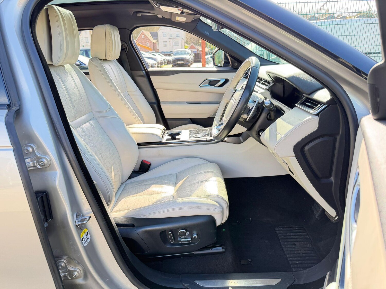 Used Land Rover Range Rover Velar for sale - 77925648: Photo 15