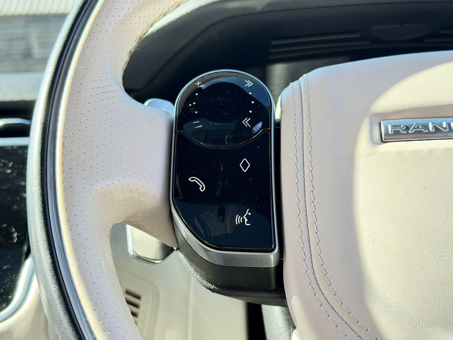 Used Land Rover Range Rover Velar for sale - 77925648: Photo 28