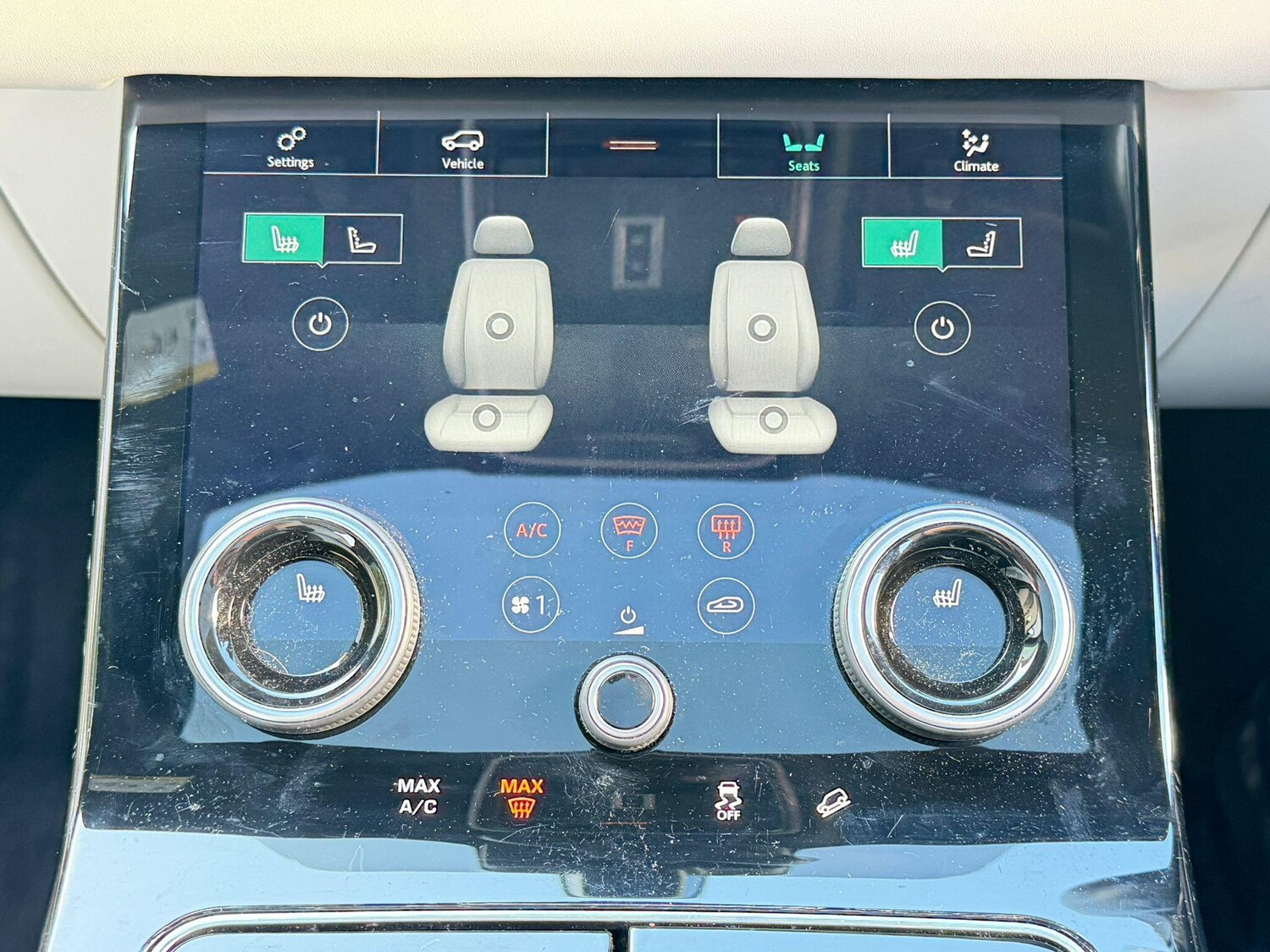 Used Land Rover Range Rover Velar for sale - 77925648: Photo 31