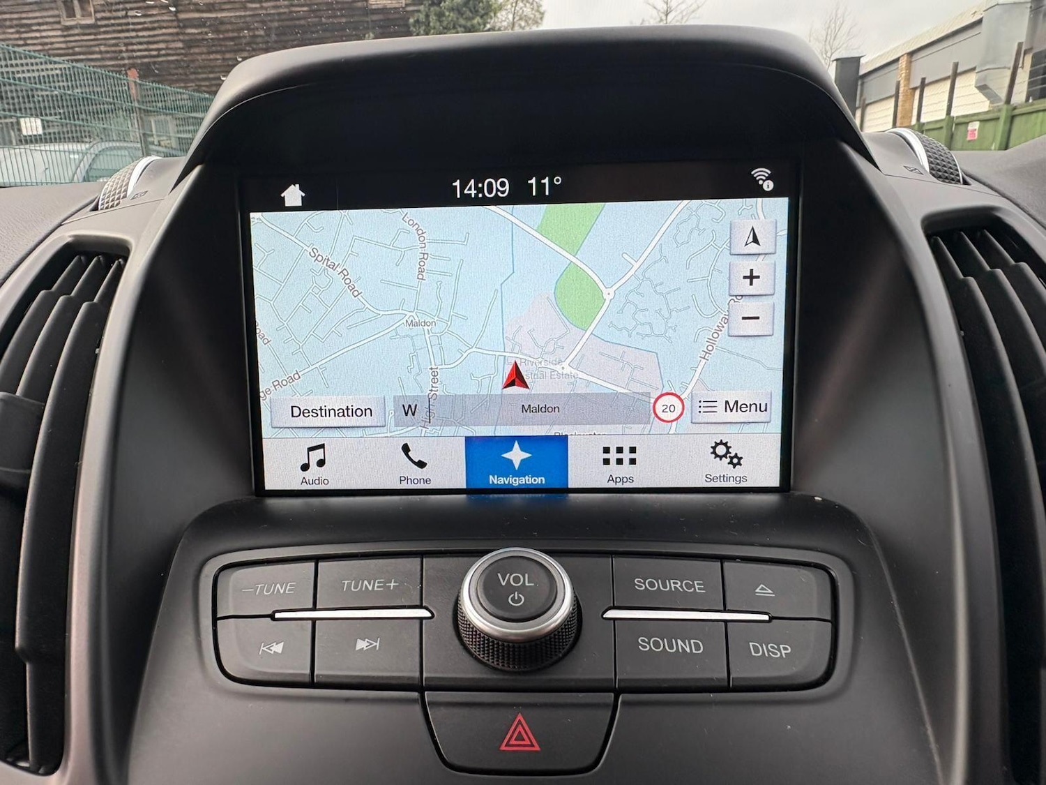 Used Ford Kuga 2017 for sale - 77468624: Photo 2