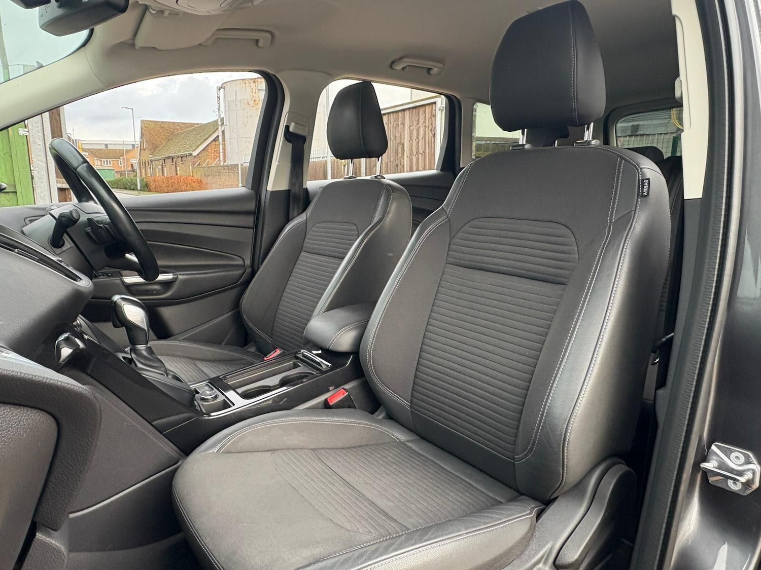 Used Ford Kuga 2017 for sale - 77468624: Photo 32