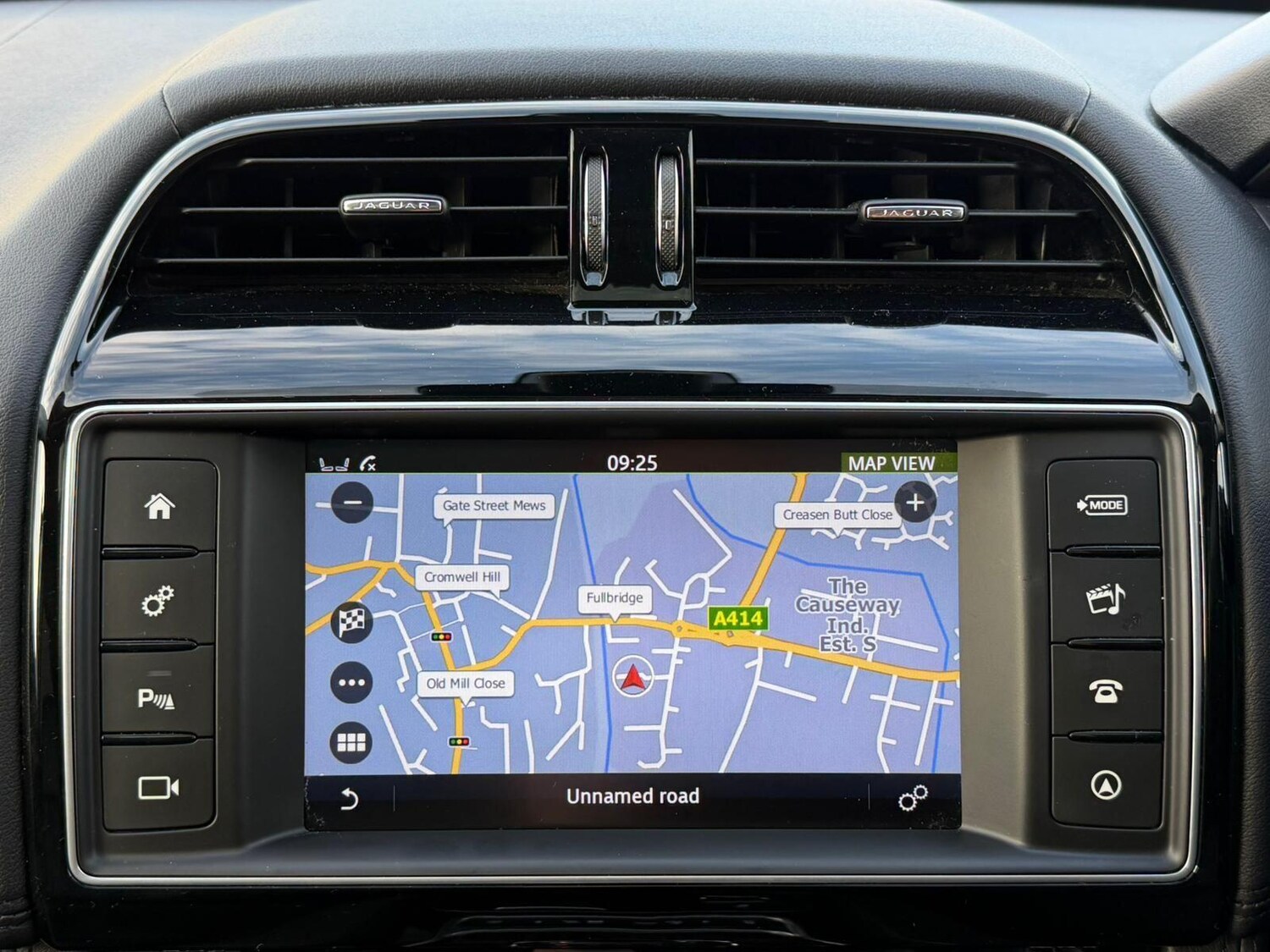 Used Jaguar F-Pace 2017 for sale - 76802008: Photo 12