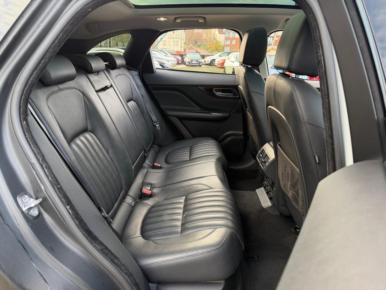 Used Jaguar F-Pace 2017 for sale - 76802008: Photo 18