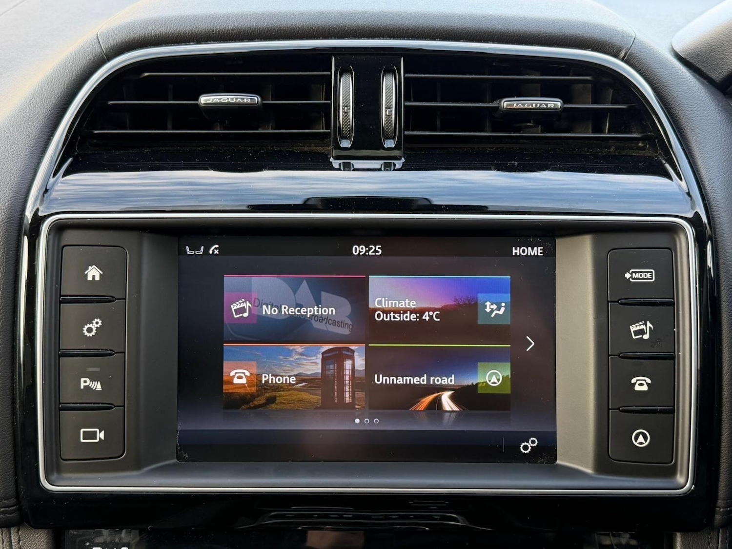 Used Jaguar F-Pace 2017 for sale - 76802008: Photo 27