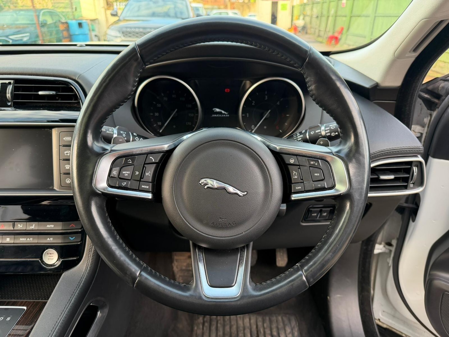 Used Jaguar F-Pace 2017 for sale - 76802008: Photo 29