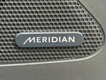 Used Jaguar F-Pace 2017 for sale - 76802008: Photo