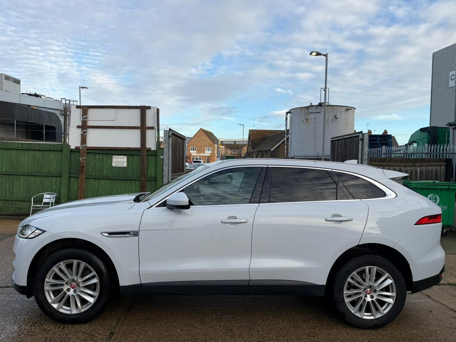 Used Jaguar F-Pace 2017 for sale - 76802008: Photo 8