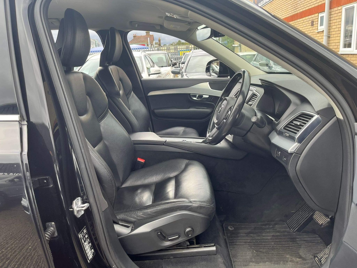 Used Volvo XC90 2016 for sale - 76095002: Photo 9