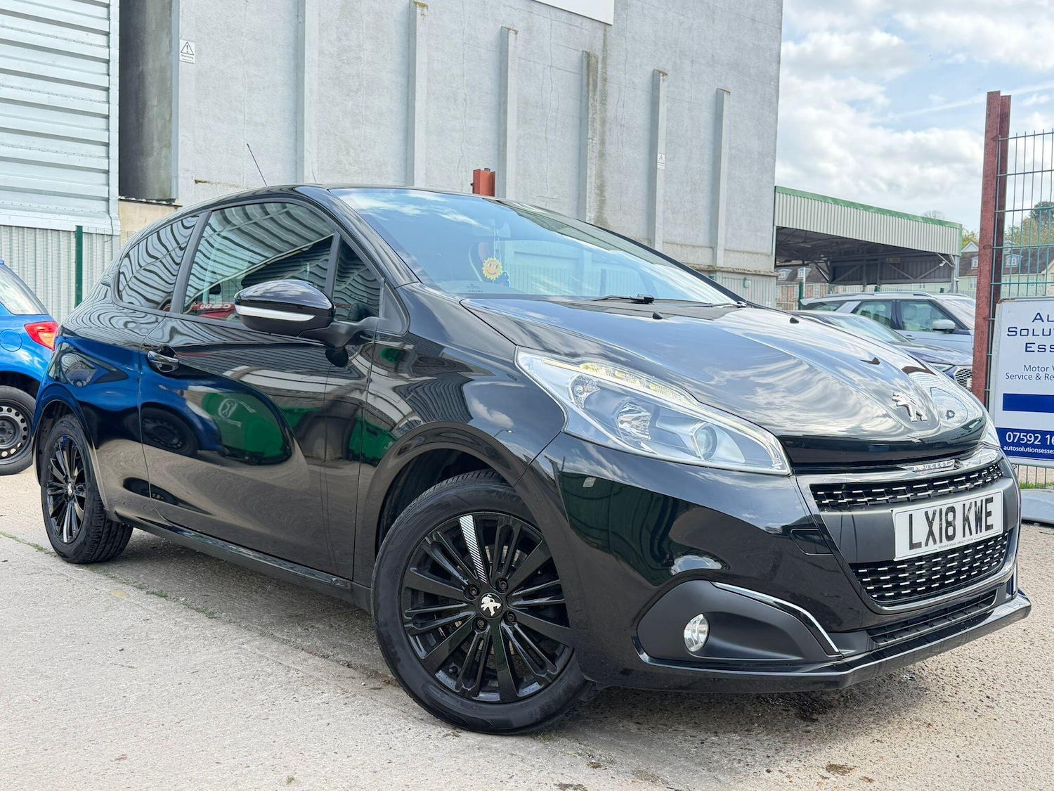 Used Peugeot 208 for sale - 78205048: Photo 1
