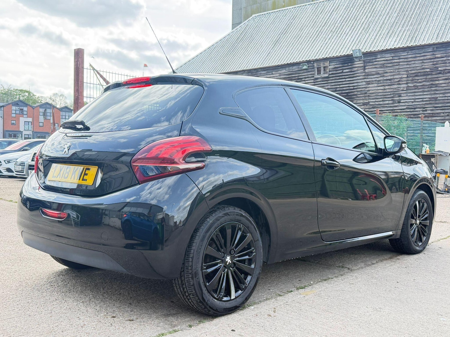 Used Peugeot 208 for sale - 78205048: Photo 3