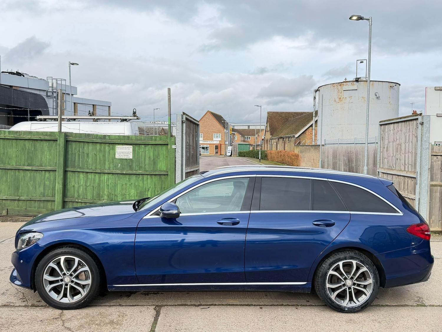 Used Mercedes-Benz C Class 2016 for sale - 77696662: Photo 10