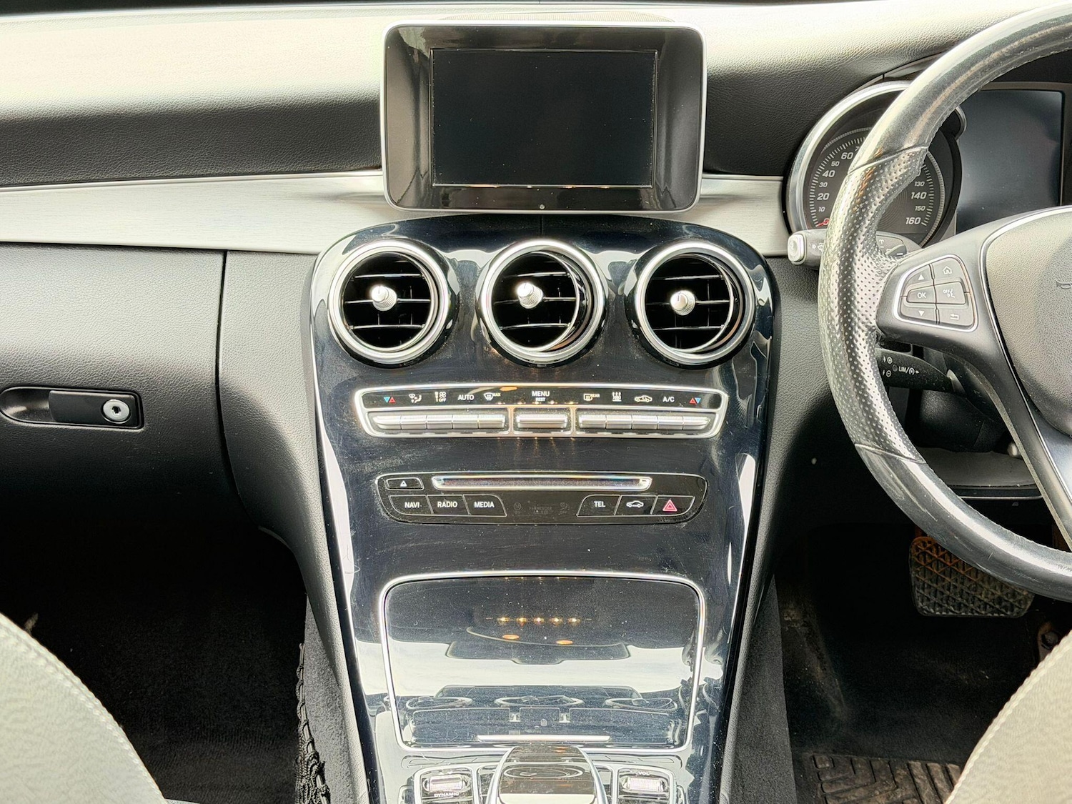 Used Mercedes-Benz C Class 2016 for sale - 77696662: Photo 26