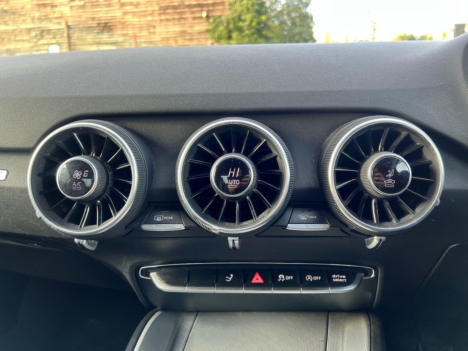 Used Audi TT 2015 for sale - 77598651: Photo 24