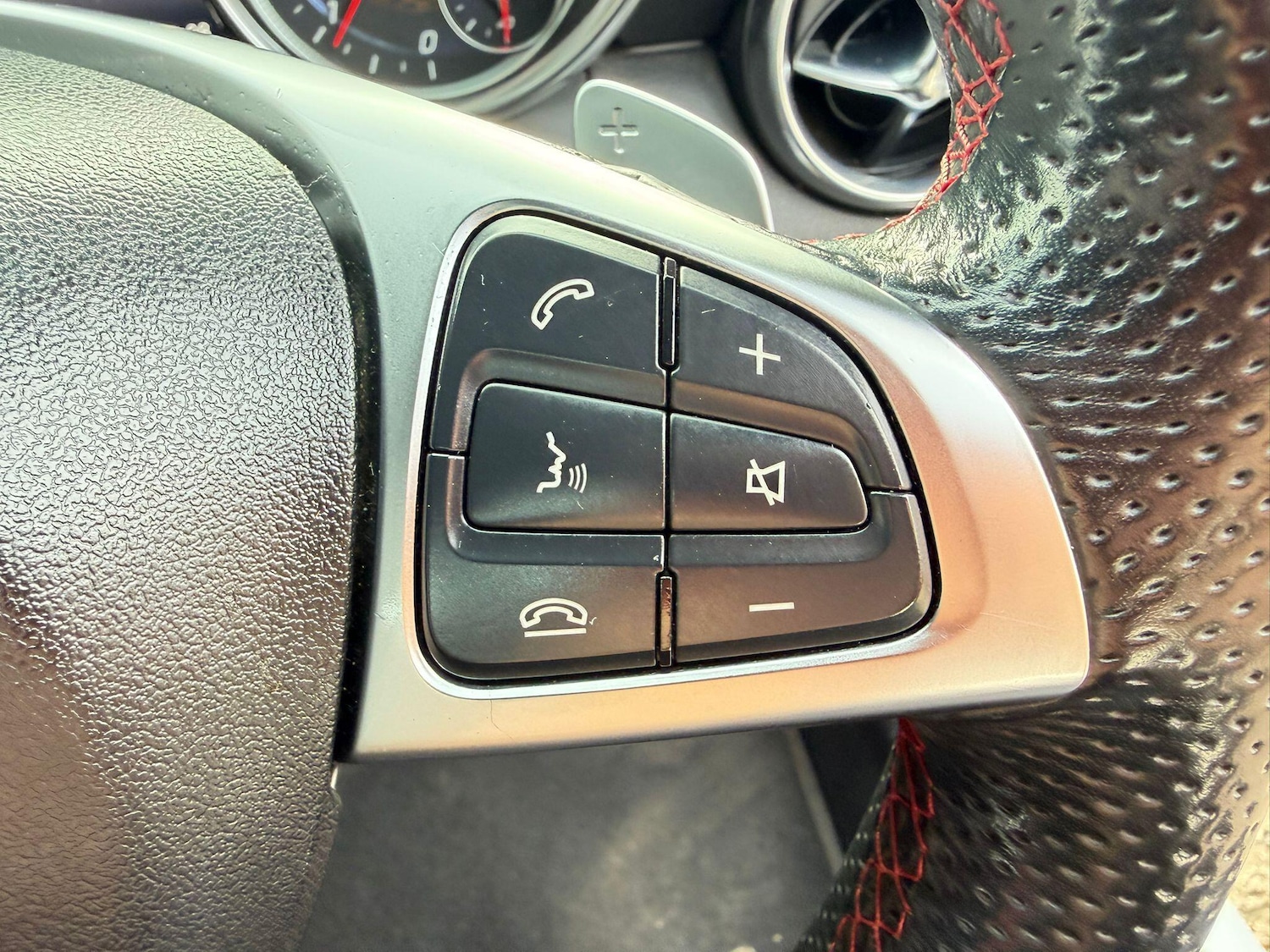 Used Mercedes-Benz SLC 2016 for sale - 77784078: Photo 18