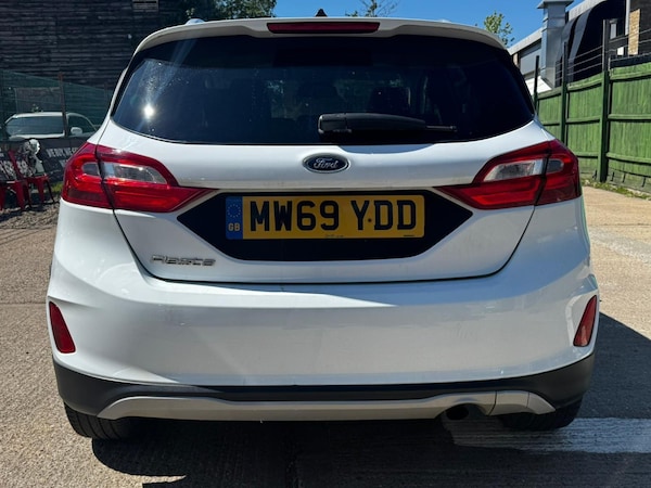 Used Ford Fiesta 2020 for sale - 76226189: Photo 17