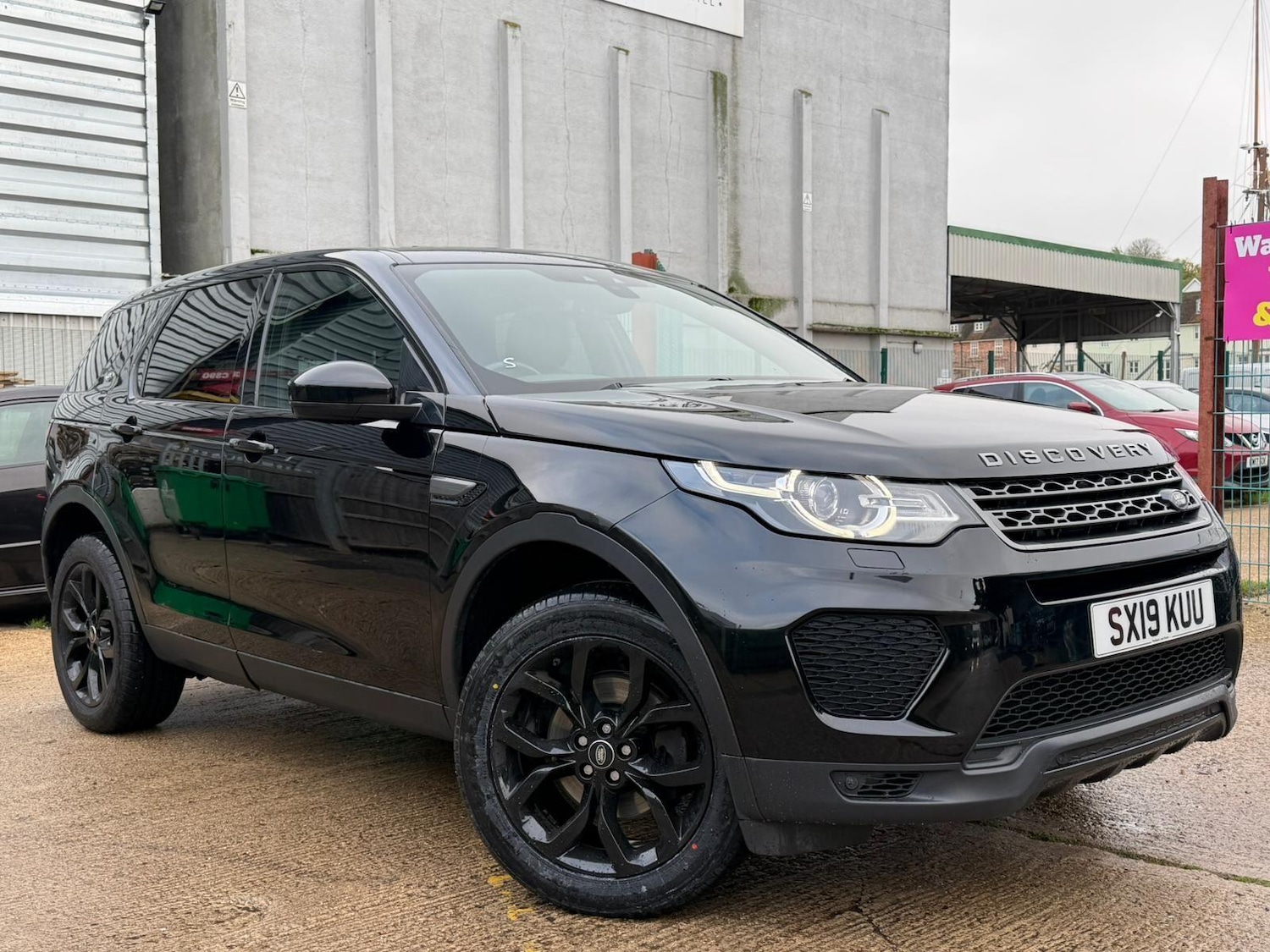 Used Land Rover Discovery Sport 2019 for sale - 76688900: Photo 1