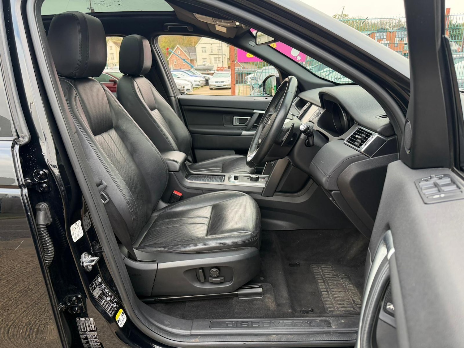 Used Land Rover Discovery Sport 2019 for sale - 76688900: Photo 14