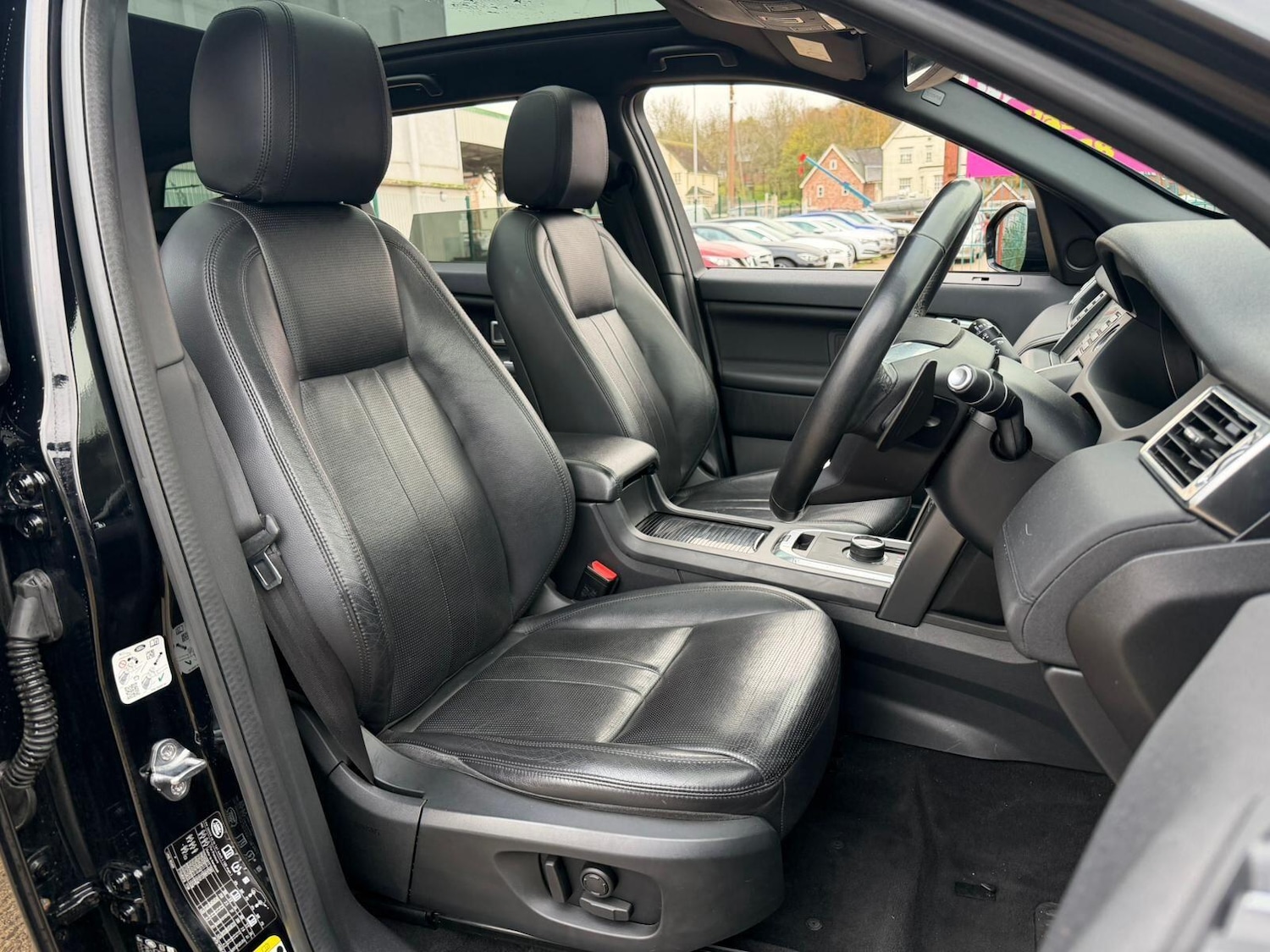 Used Land Rover Discovery Sport 2019 for sale - 76688900: Photo 15