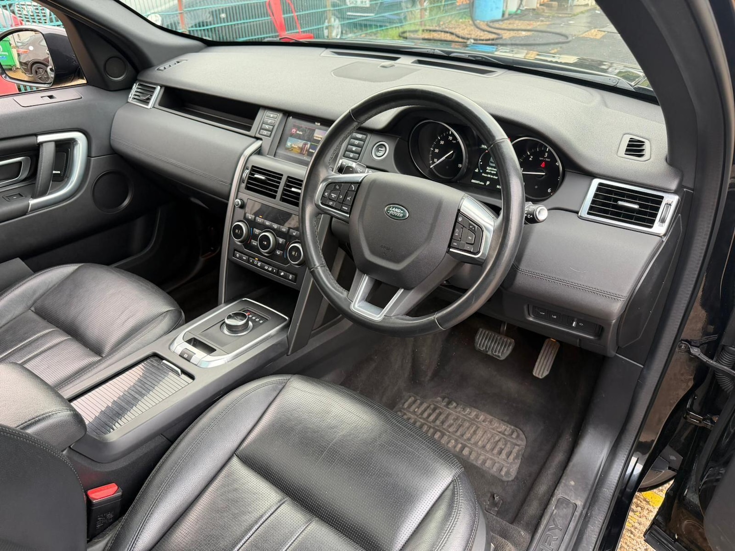 Used Land Rover Discovery Sport 2019 for sale - 76688900: Photo 16