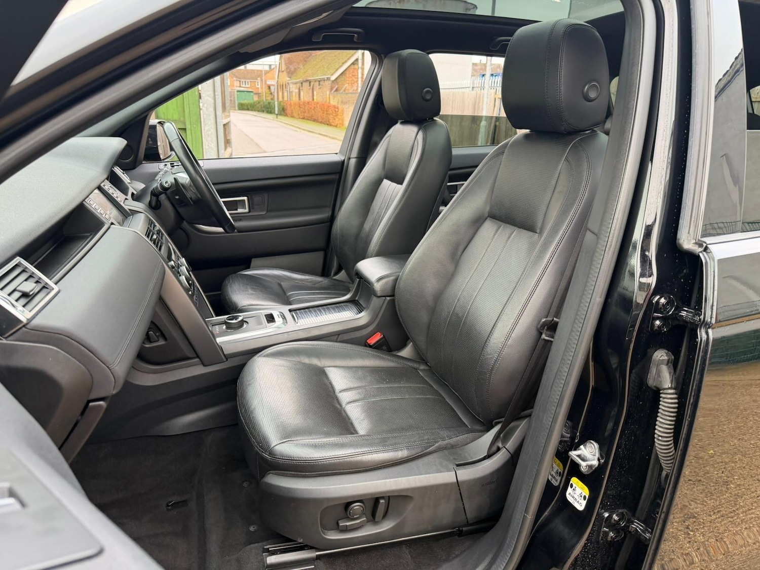 Used Land Rover Discovery Sport 2019 for sale - 76688900: Photo 24