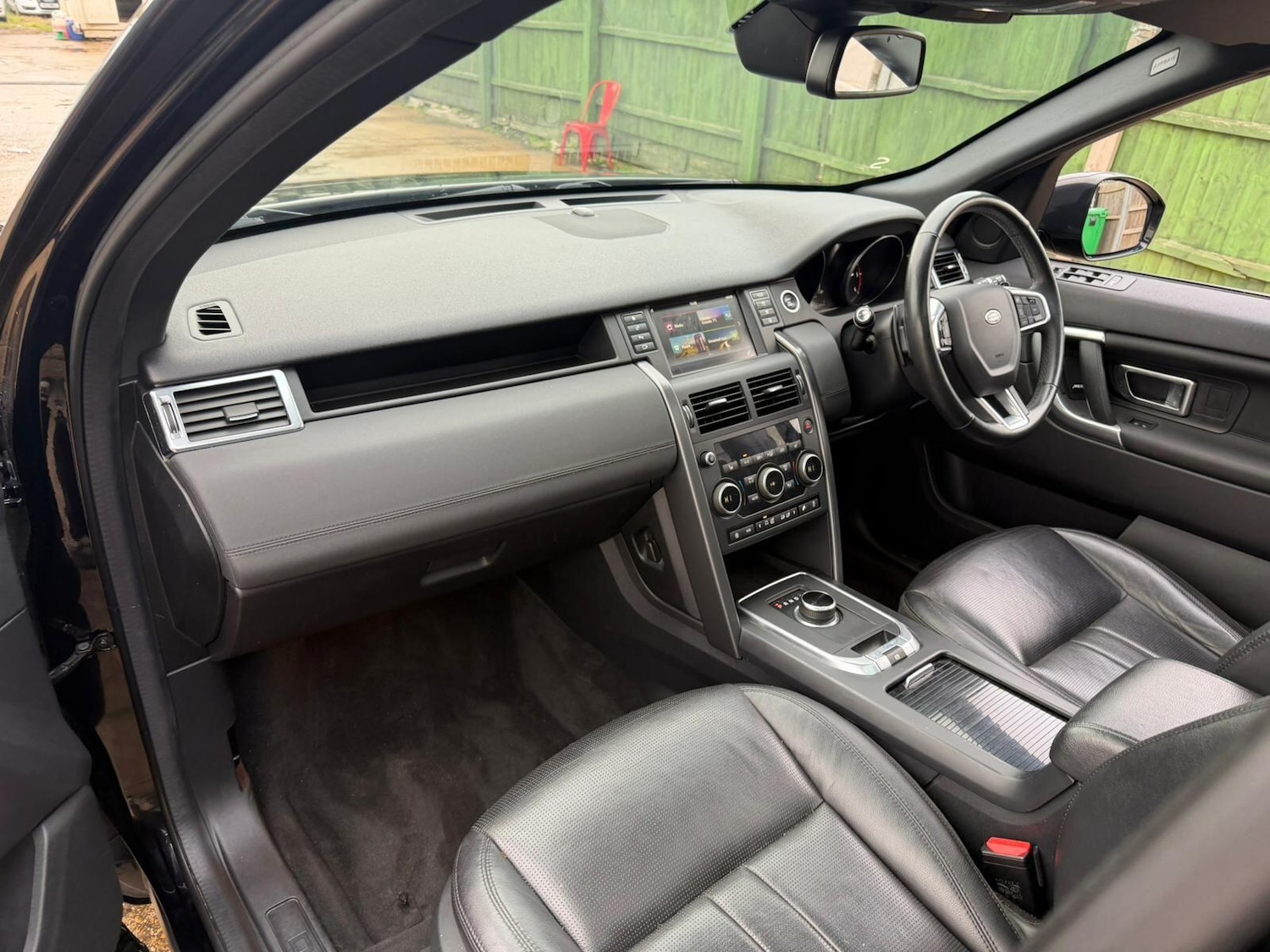 Used Land Rover Discovery Sport 2019 for sale - 76688900: Photo 25