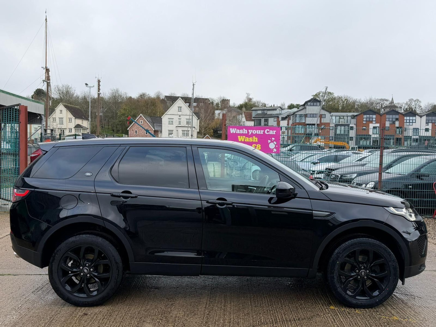 Used Land Rover Discovery Sport 2019 for sale - 76688900: Photo 3