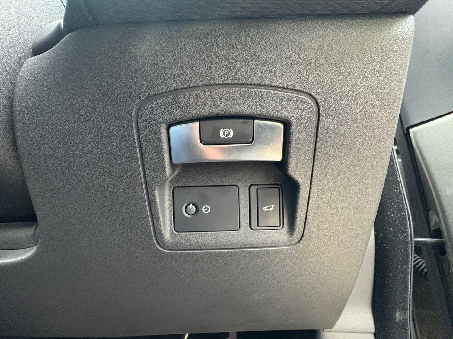 Used Land Rover Range Rover Velar 2019 for sale - 77549535: Photo 24