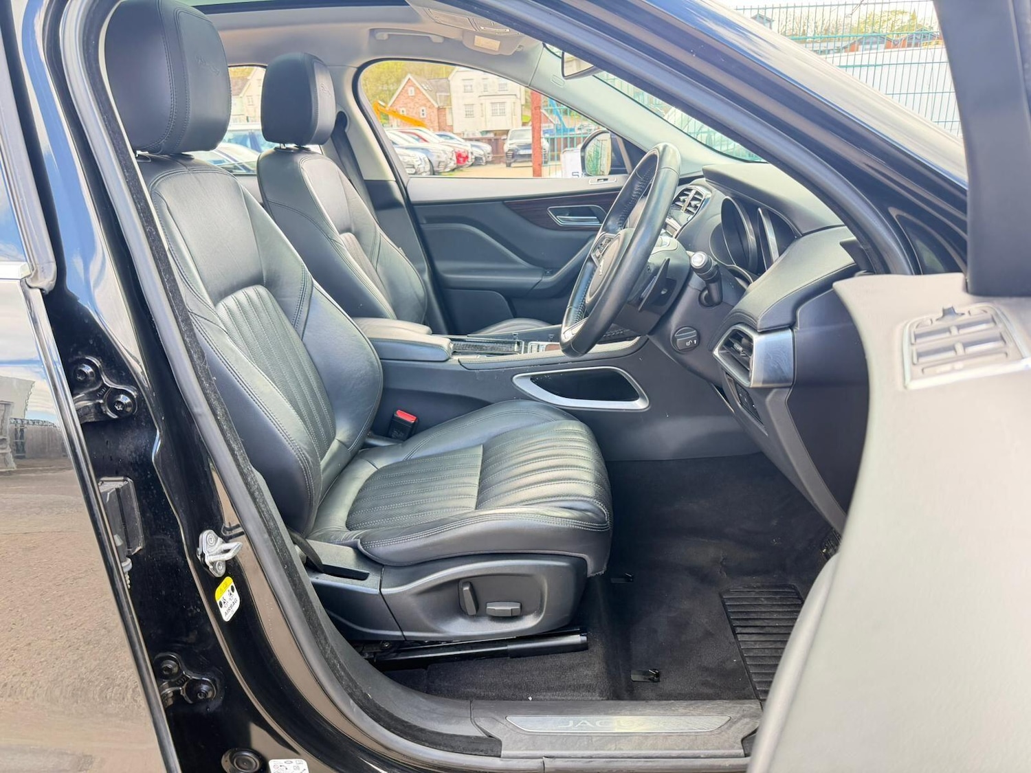 Used Jaguar F-Pace 2017 for sale - 78115883: Photo 12