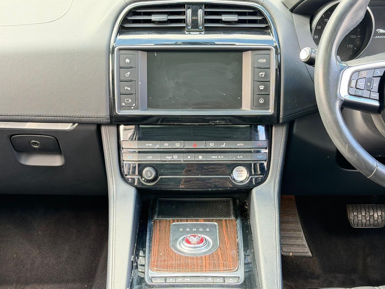 Used Jaguar F-Pace 2017 for sale - 78115883: Photo 22