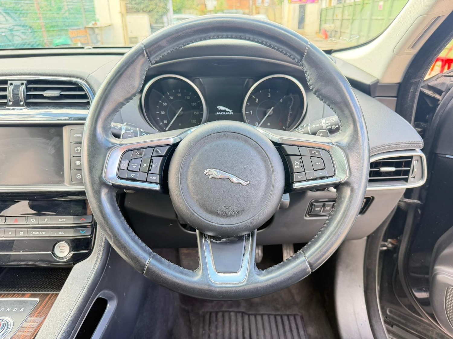 Used Jaguar F-Pace 2017 for sale - 78115883: Photo 26