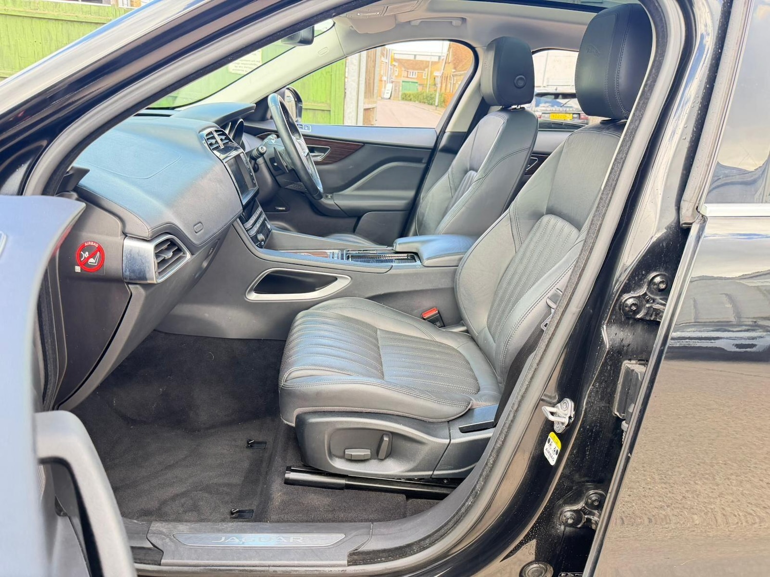 Used Jaguar F-Pace 2017 for sale - 78115883: Photo 27