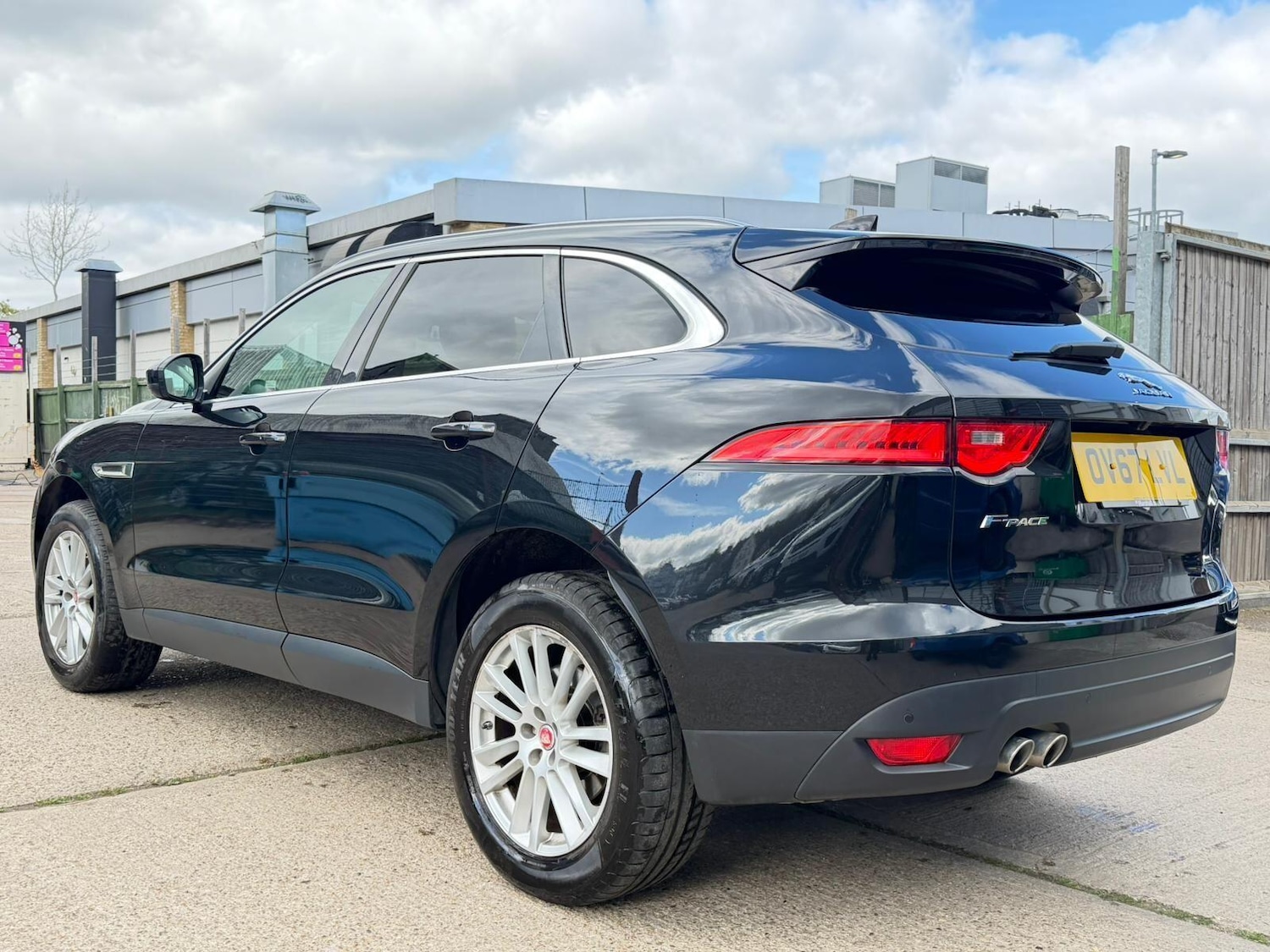 Used Jaguar F-Pace 2017 for sale - 78115883: Photo 4