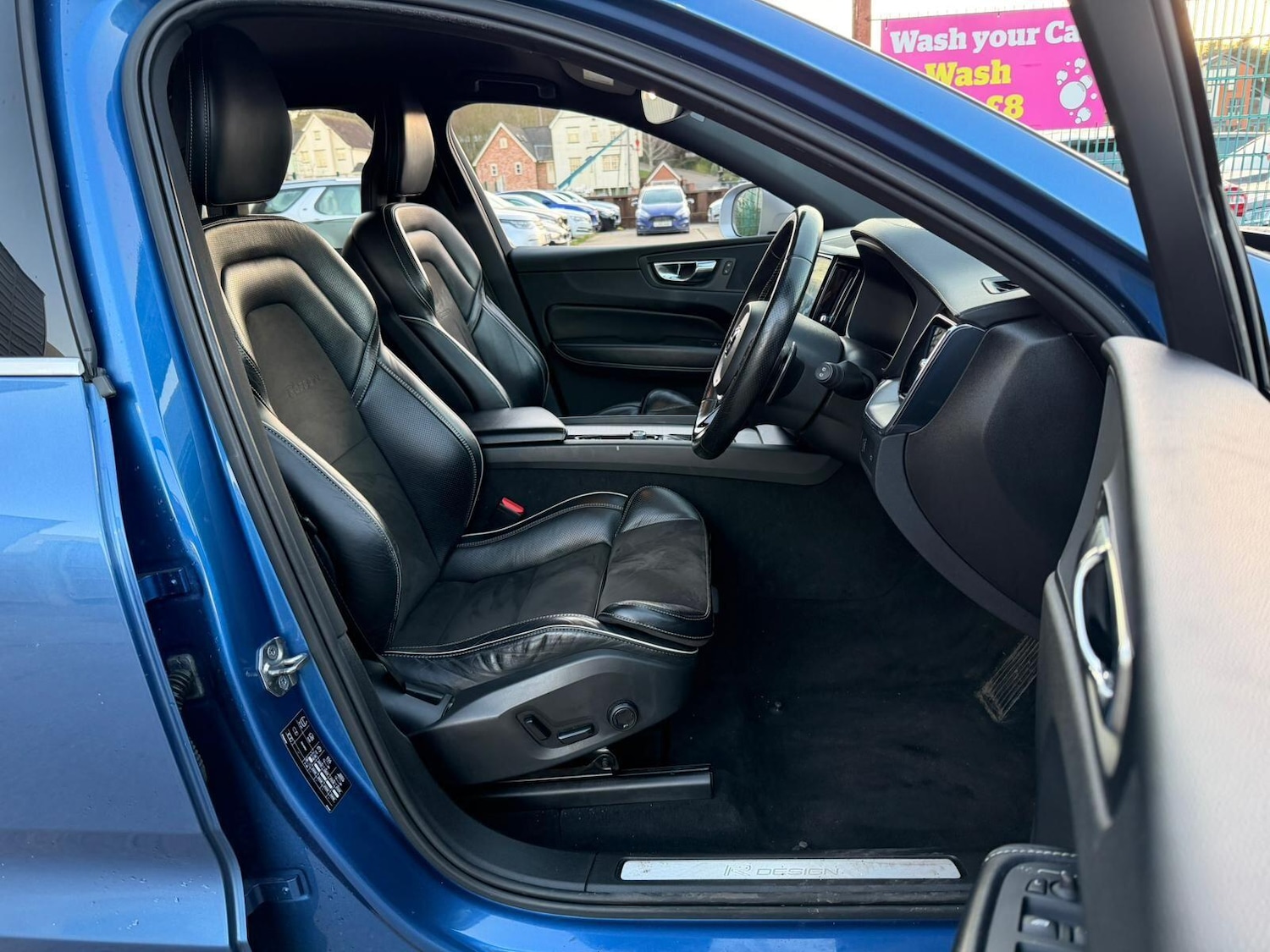 Used Volvo XC60 2018 for sale - 77091308: Photo 15