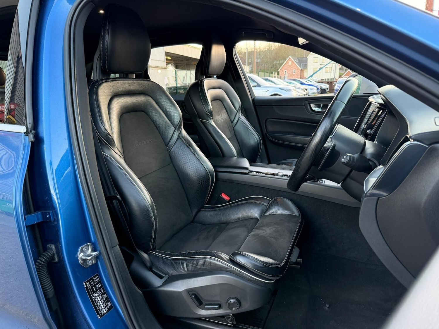 Used Volvo XC60 2018 for sale - 77091308: Photo 16