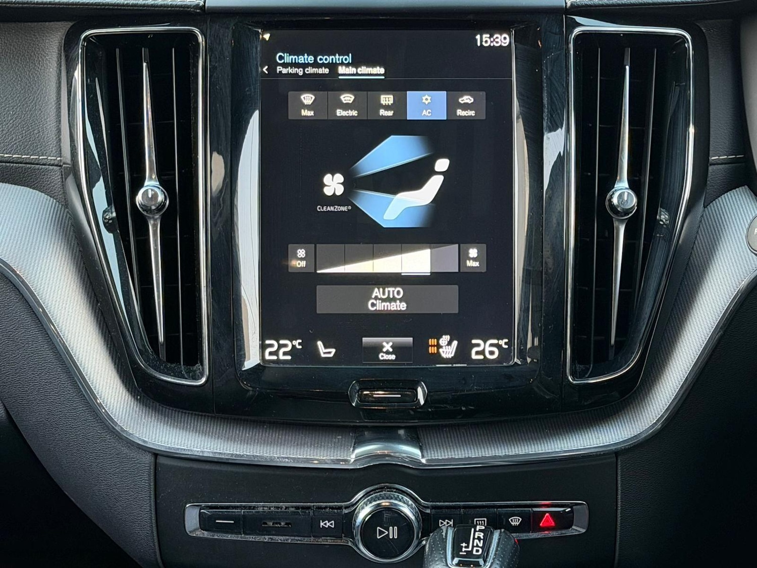 Used Volvo XC60 2018 for sale - 77091308: Photo 7