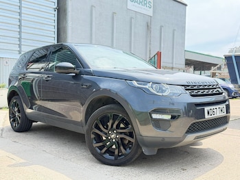 Used Land Rover Discovery Sport 2017 for sale - 79212219: Photo