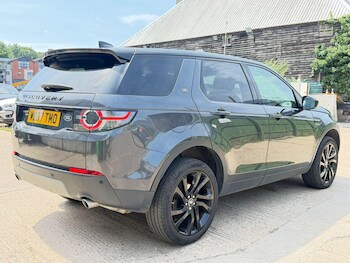 Used Land Rover Discovery Sport 2017 for sale - 79212219: Photo