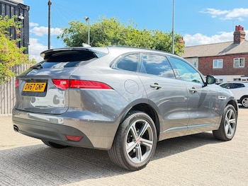 Used Jaguar F-Pace 2017 for sale - 79463969: Photo