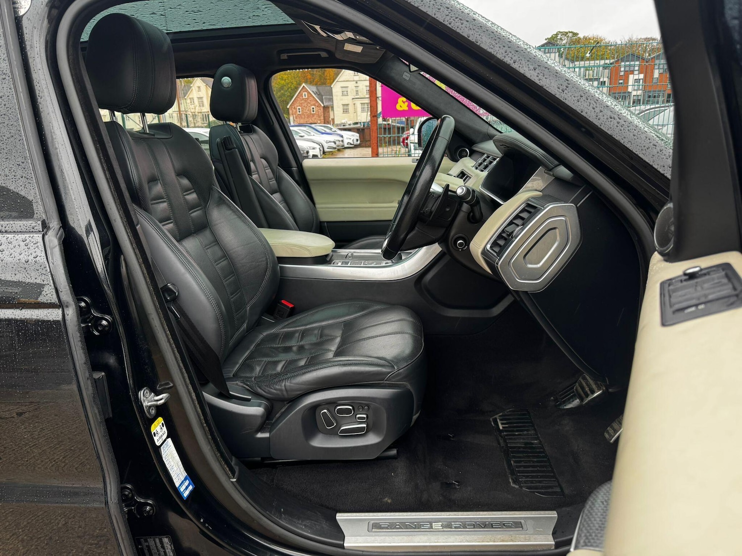 Used Land Rover Range Rover Sport 2015 for sale - 76550235: Photo 14