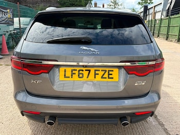 Used Jaguar XF 2017 for sale - 79075709: Photo