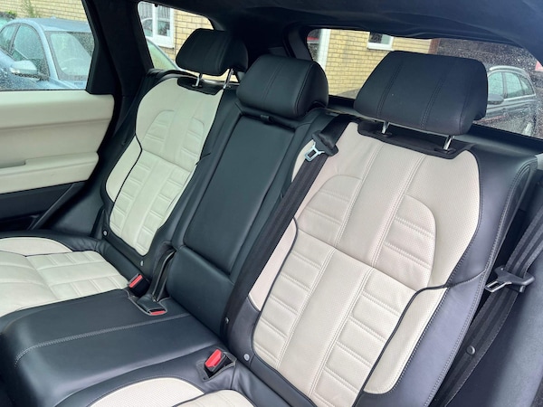 Used Land Rover Range Rover Sport 2014 for sale - 68142774: Photo 16