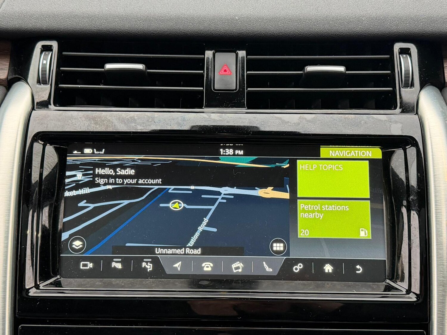 Used Land Rover Discovery 2017 for sale - 77345632: Photo 12