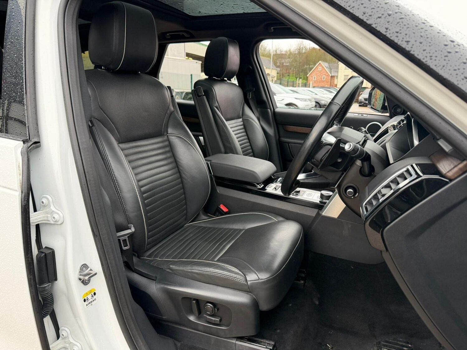 Used Land Rover Discovery 2017 for sale - 77345632: Photo 16