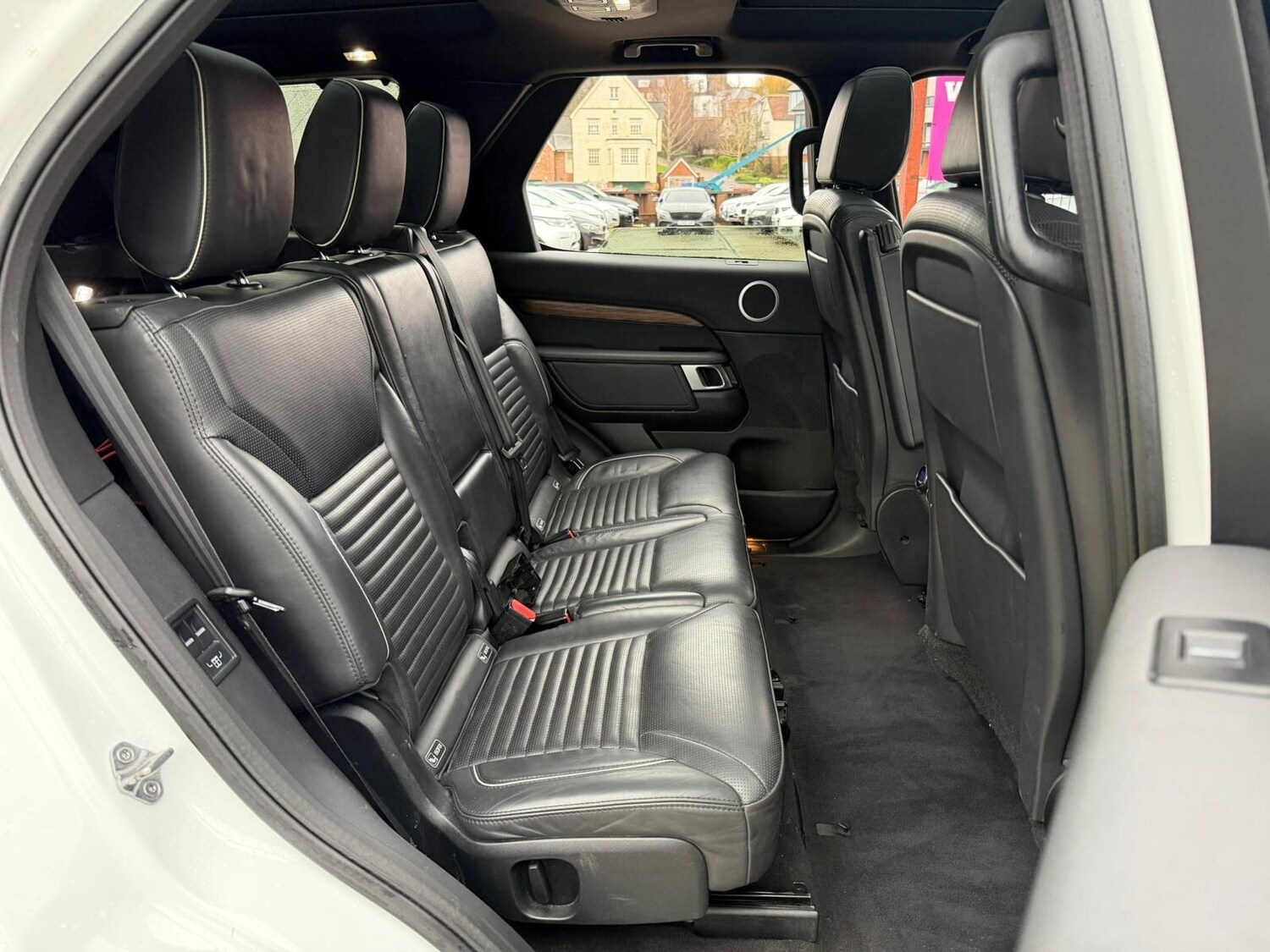 Used Land Rover Discovery 2017 for sale - 77345632: Photo 19