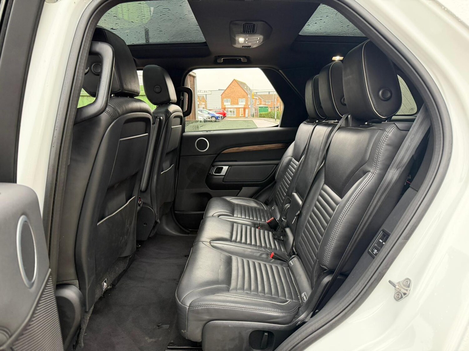 Used Land Rover Discovery 2017 for sale - 77345632: Photo 22